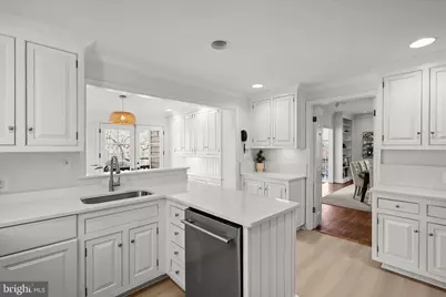 1727 Hoban Road NW, Washington, DC 20007 - Photo 11