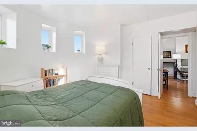 301 G Street NE #32, Washington, DC 20002 - Photo 17