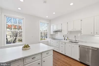 3402 R Street NW, Washington, DC 20007 - Photo 11