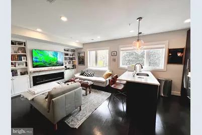 1331 K Street SE #203, Washington, DC 20003 - Photo 3