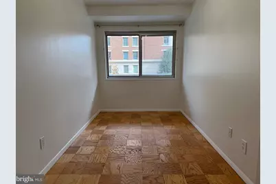 730 24th Street NW #208, Washington, DC 20037 - Photo 3