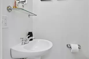 1704 A St SE, Washington, DC 20003 - Photo 19