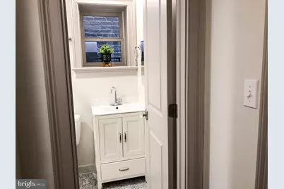 1302 E Capitol Street NE #B, Washington, DC 20003 - Photo 9