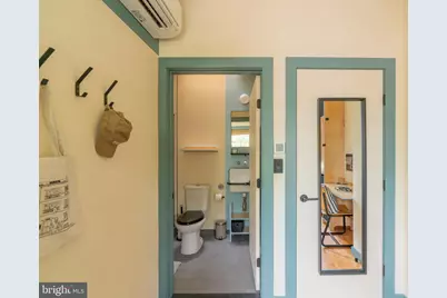 711 G Street SE, Washington, DC 20003 - Photo 29