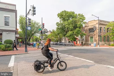 711 G Street SE, Washington, DC 20003 - Photo 49