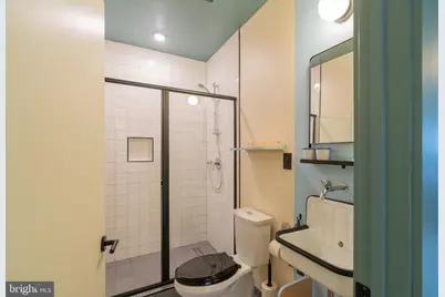 711 G Street SE, Washington, DC 20003 - Photo 35