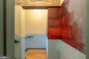 711 G St SE, Washington, DC 20003 - Photo 37