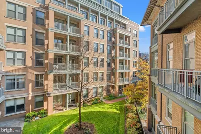 2425 L Street NW #324, Washington, DC 20037 - Photo 13