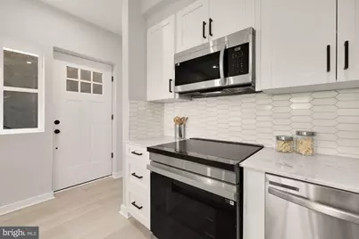 2606 41st Street NW #1, Washington, DC 20007 - Photo 11