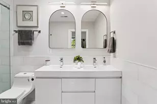 208 Webster St NW, Washington, DC 20011 - Photo 25