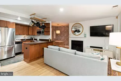 902 D Street SE #1, Washington, DC 20003 - Photo 7