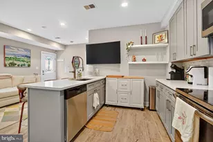 1014 10th St NE, Washington, DC 20002 - Photo 9