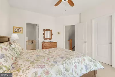 1011 3rd Place SE, Washington, DC 20003 - Photo 17