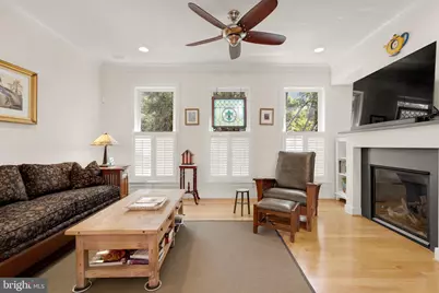 1011 3rd Place SE, Washington, DC 20003 - Photo 13