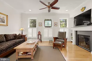 1011 3rd Pl SE, Washington, DC 20003 - Photo 13