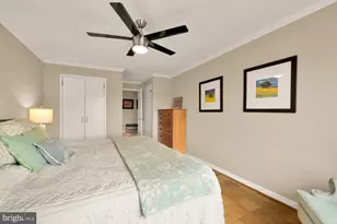 2501 Calvert St NW, Washington, DC 20008 - Photo 11