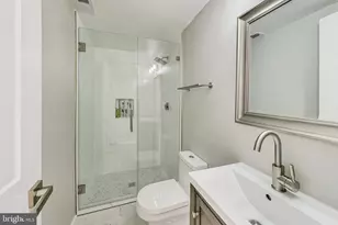 1124 Owen Pl NE, Washington, DC 20002 - Photo 17