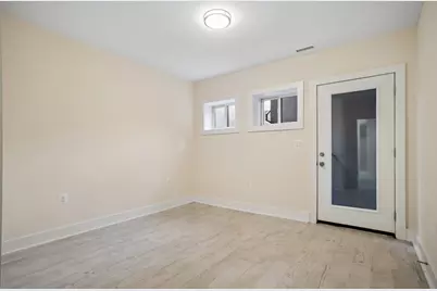 329 16th Street SE #1, Washington, DC 20003 - Photo 11