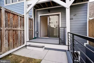 329 16th St SE, Washington, DC 20003 - Photo 15