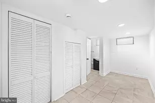 2420 I St NW, Washington, DC 20037 - Photo 11