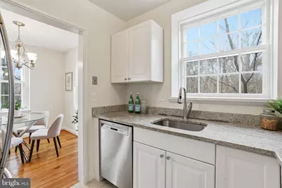 3430 39th Street NW #700, Washington, DC 20016 - Photo 9