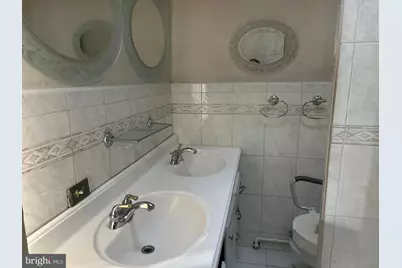 118 V Street NE, Washington, DC 20002 - Photo 9