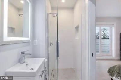 501 Longfellow Street NW #B, Washington, DC 20011 - Photo 17