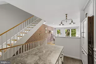 237 G St SW, Washington, DC 20024 - Photo 9