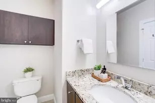 1111 Fairmont St NW, Washington, DC 20009 - Photo 29