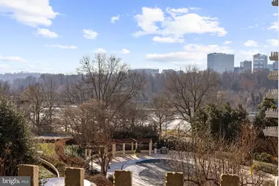 700 New Hampshire Avenue NW #519, Washington, DC 20037 - Photo 27