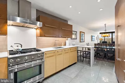 700 New Hampshire Avenue NW #519, Washington, DC 20037 - Photo 15