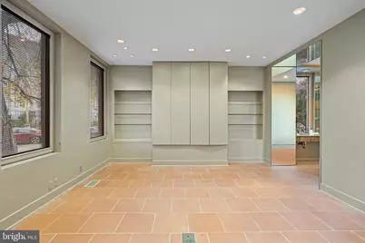 901 26th Street NW, Washington, DC 20037 - Photo 5