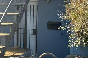 656 6th St NE, Washington, DC 20002 - Photo 3