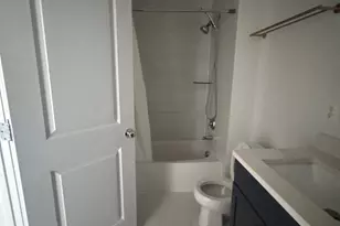 1017 5th St SE, Washington, DC 20003 - Photo 9