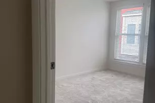 1017 5th St SE, Washington, DC 20003 - Photo 11