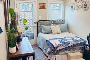 817 E St SE, Washington, DC 20003 - Photo 11