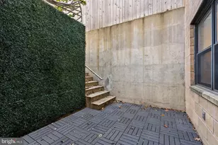 1710 Summit Pl NW, Washington, DC 20009 - Photo 33