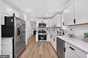 907 Lawrence St NE, Washington, DC 20017 - Photo 9