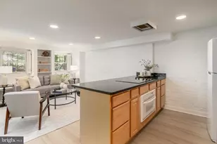 1683 35th St NW, Washington, DC 20007 - Photo 5