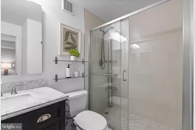 700 7th Street SW #813, Washington, DC 20024 - Photo 13