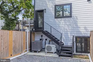 722 Kenyon St NW, Washington, DC 20010 - Photo 37