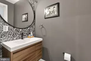 421 10th St NE, Washington, DC 20002 - Photo 3