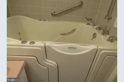 4000 Tunlaw Road NW #1029, Washington, DC 20007 - Photo 7