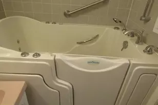 4000 Tunlaw Rd NW, Washington, DC 20007 - Photo 7