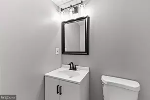 210 62nd St NE, Washington, DC 20019 - Photo 17