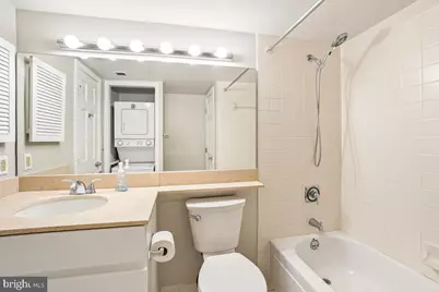 801 Pennsylvania Avenue NW #PH06, Washington, DC 20004 - Photo 25