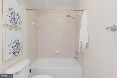 425 M Street NW #J, Washington, DC 20001 - Photo 23