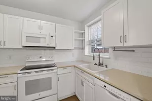 3450 39th St NW, Washington, DC 20016 - Photo 27