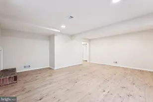 2827 Ellicott St NW, Washington, DC 20008 - Photo 29