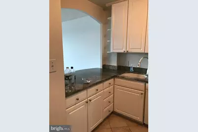 1330 New Hampshire Avenue NW #823, Washington, DC 20036 - Photo 3